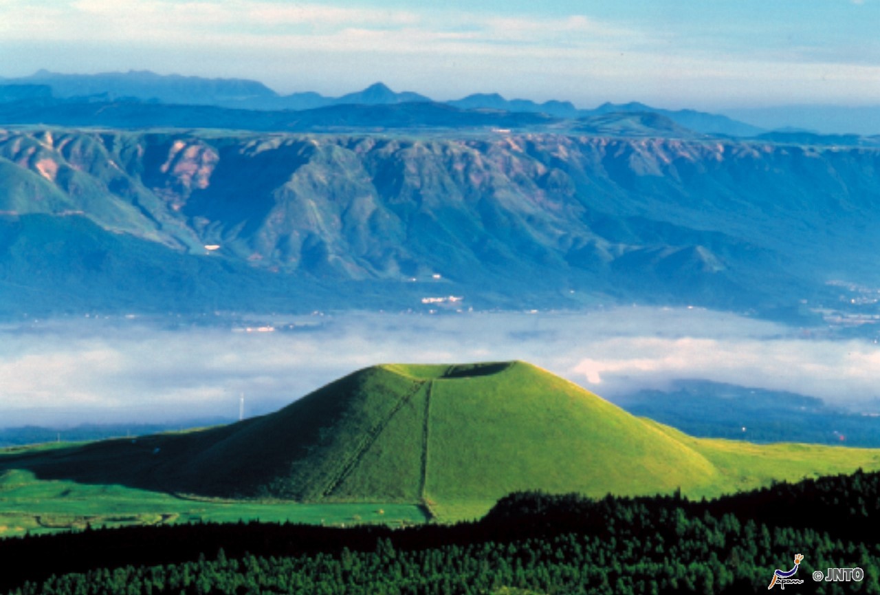 Mont Aso - JNTO - Préfecture de Kumamoto