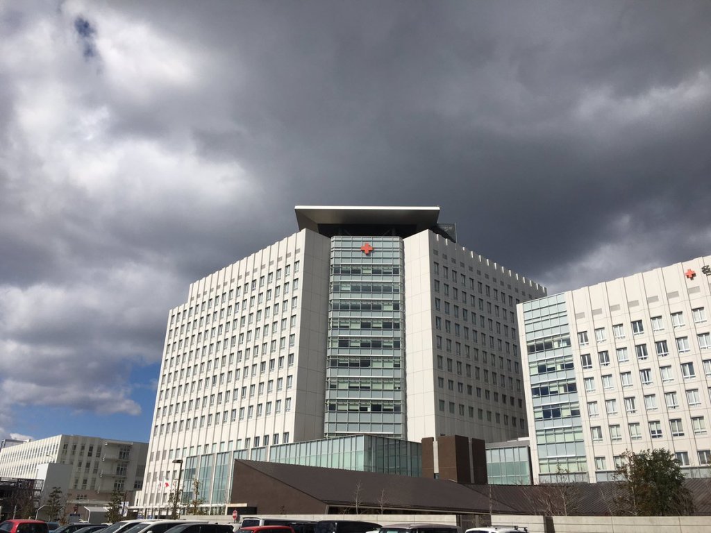 Japon – 15 000 personnes atteintes de la COVID-19 sur liste d&rsquo;attente des&nbsp;hôpitaux